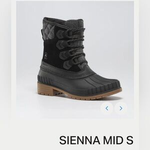 BNWT Kamik Sienna Mid S Boots